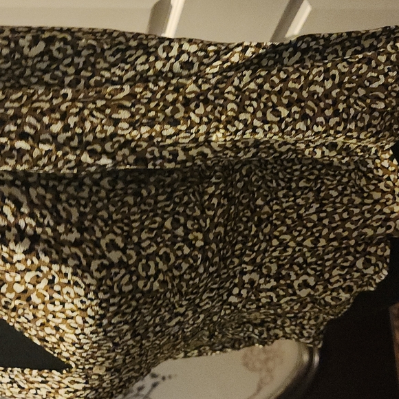 Leopard Blouse - Picture 4 of 4